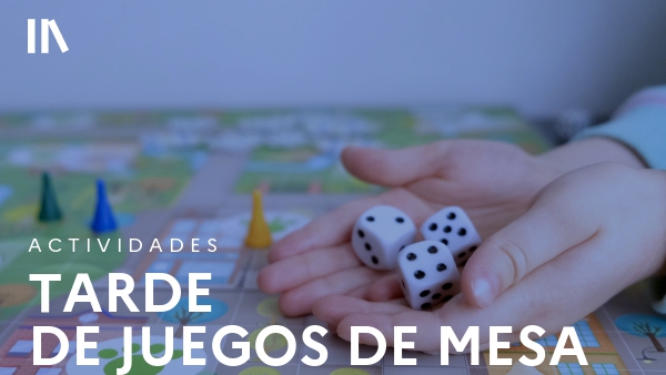 Tarde de juegos de mesa